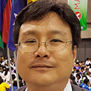 [photo of Alex Tan]
