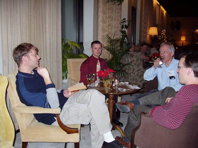 [photo 00-007]