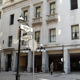 [photo of south entrance to One King West]